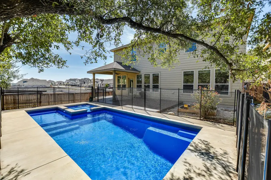 165 Crescent Heights Dr, Georgetown, TX 78628 - #2