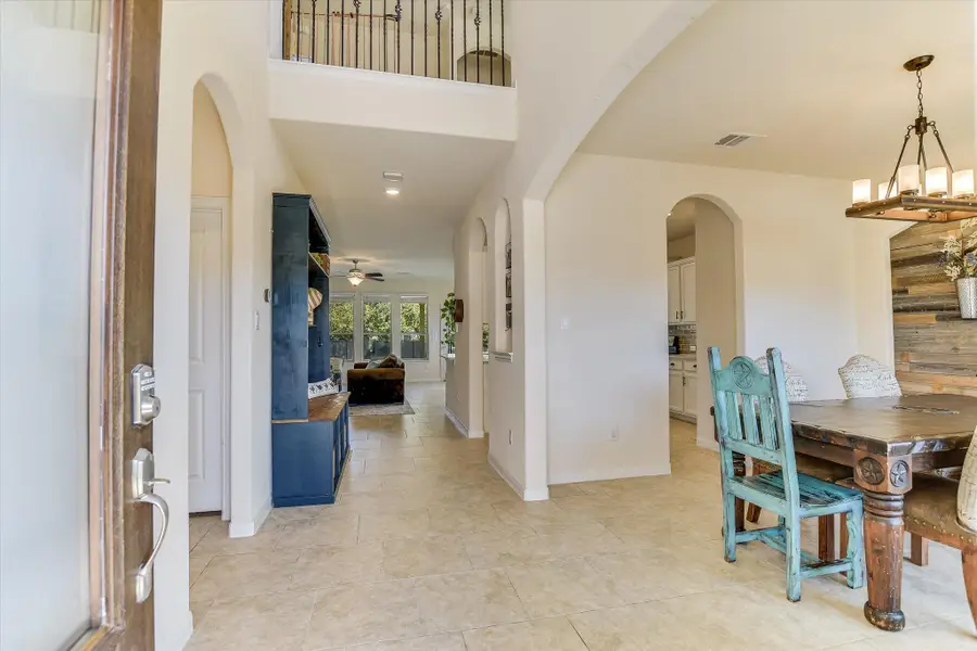 165 Crescent Heights Dr, Georgetown, TX 78628 - #3