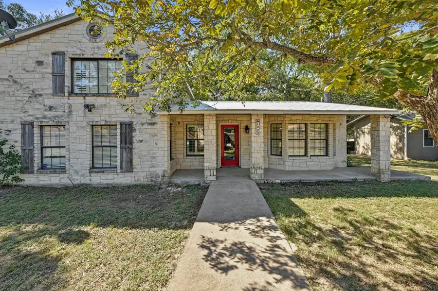1005 4th St, Blanco, TX 78606 - Image #3