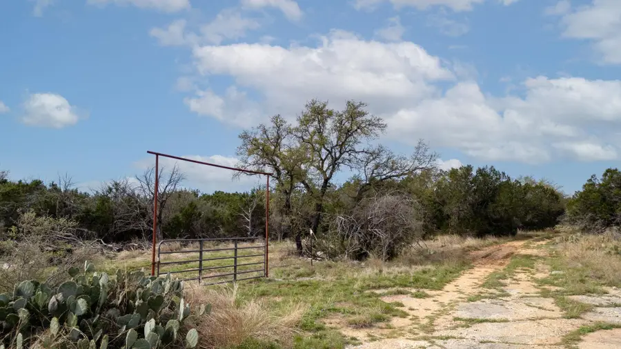 2005 Park Rd, Lampasas, TX 76550 - #2