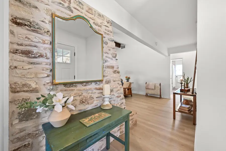 601 Deepwood Dr, Round Rock, TX 78681 - #3