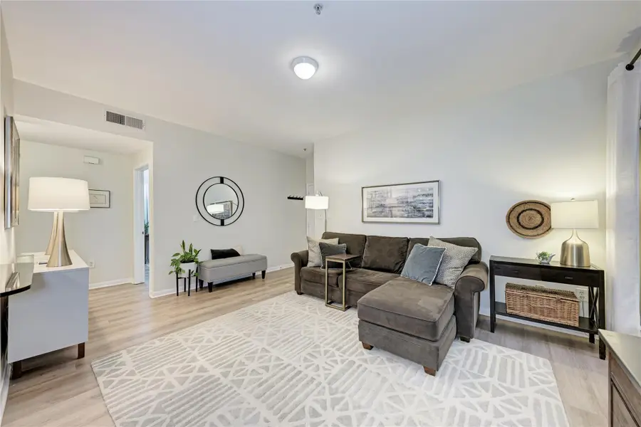 2209 Hancock Dr #2, Austin, TX 78756 - #2