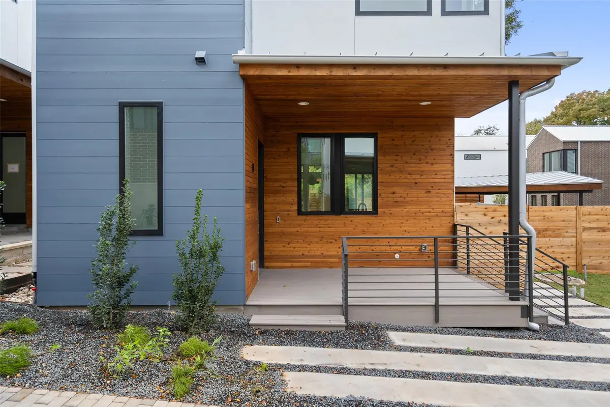 900 S 2nd St #18, Austin, TX 78704 - Image #1