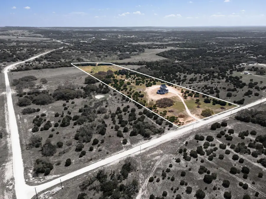 305 Willow Oak Dr, Goldthwaite, TX 76844 - #3