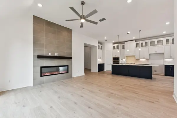 6213 Alamosa Clearing Dr, Austin, TX 78738