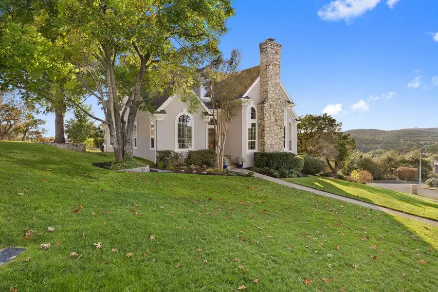 4205 Love Bird Ln, Austin, TX 78730 - Image #2