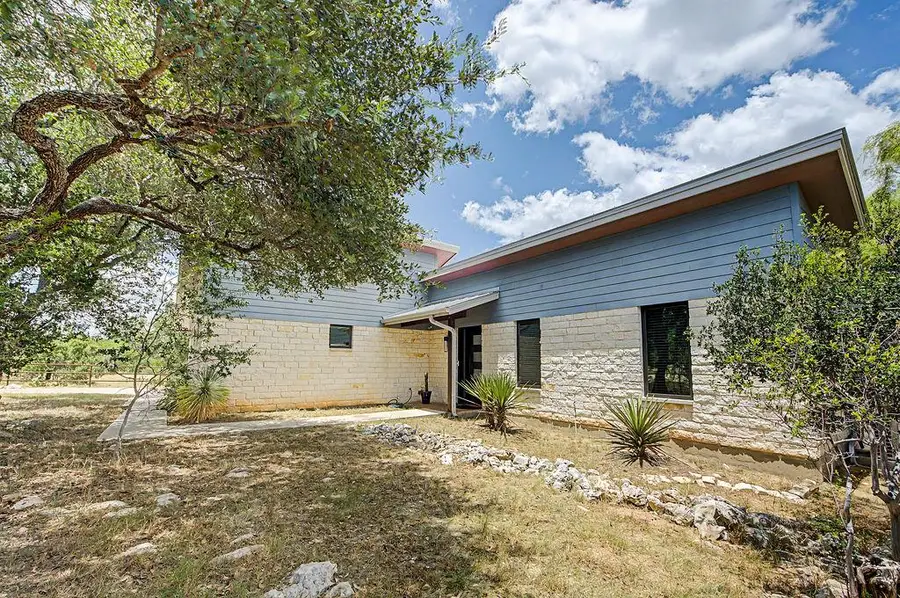 172 Bluff Trl, Dripping Springs, TX 78620 - #2