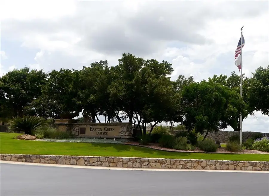 1100 Majestic Hills Blvd, Spicewood, TX 78669 - Image #2