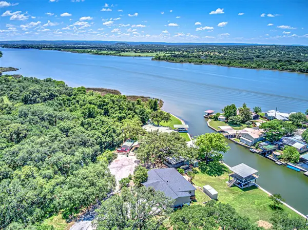 702 Liveoak Rd, Kingsland, TX 78639