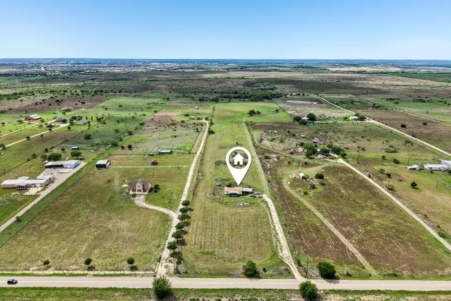 14204 Graef Rd, Creedmoor, TX 78610 - #2