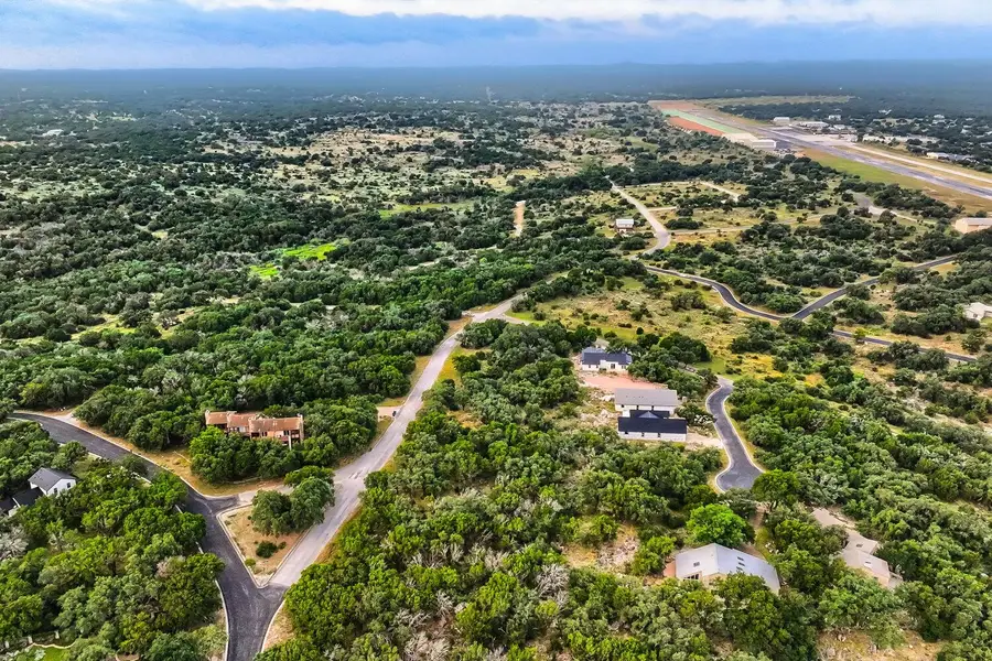 900 Cheyenne St, Horseshoe Bay, TX 78657 - #2