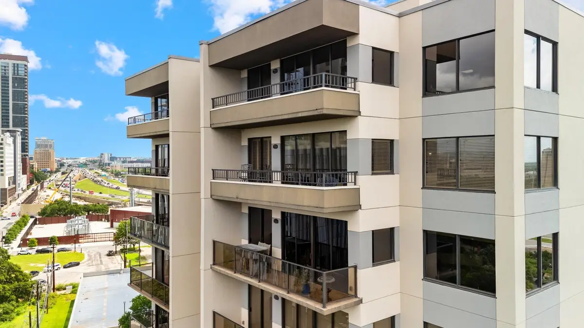 40 N I H 35 #12A3, Austin, TX 78701 - #1