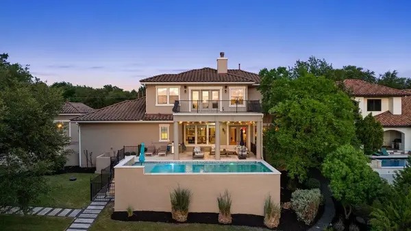 701 Hurst Creek Rd, Lakeway, TX 78734