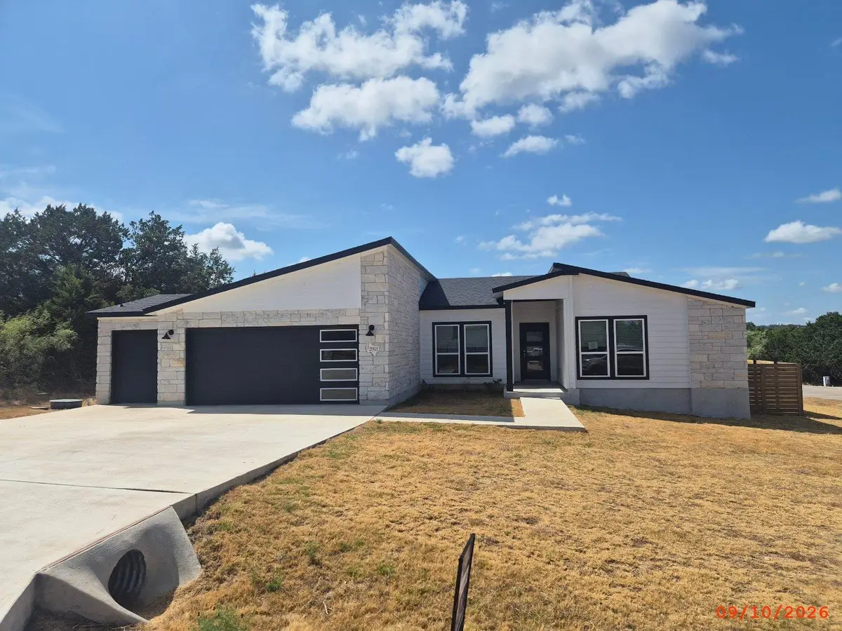 21905 Redbird Dr, Lago Vista, TX 78645 - #1