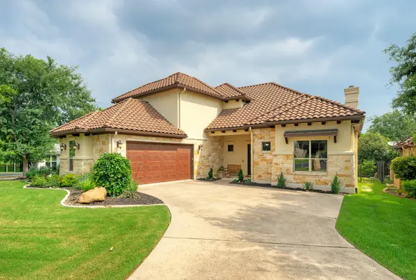 7 Parkside Rd, The Hills, TX 78738