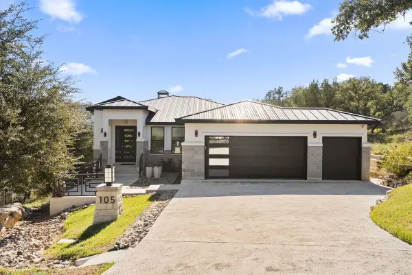 105 Golden Eagle, Horseshoe Bay, TX 78657