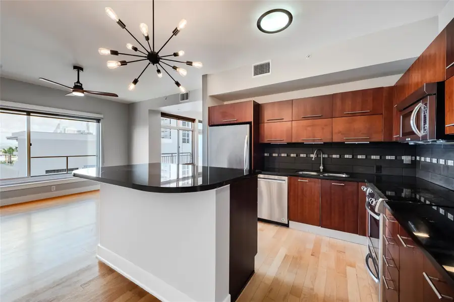 603 Davis St #1201, Austin, TX 78701 - #2