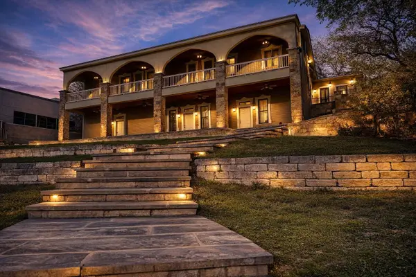 802 Main St, Bastrop, TX 78602