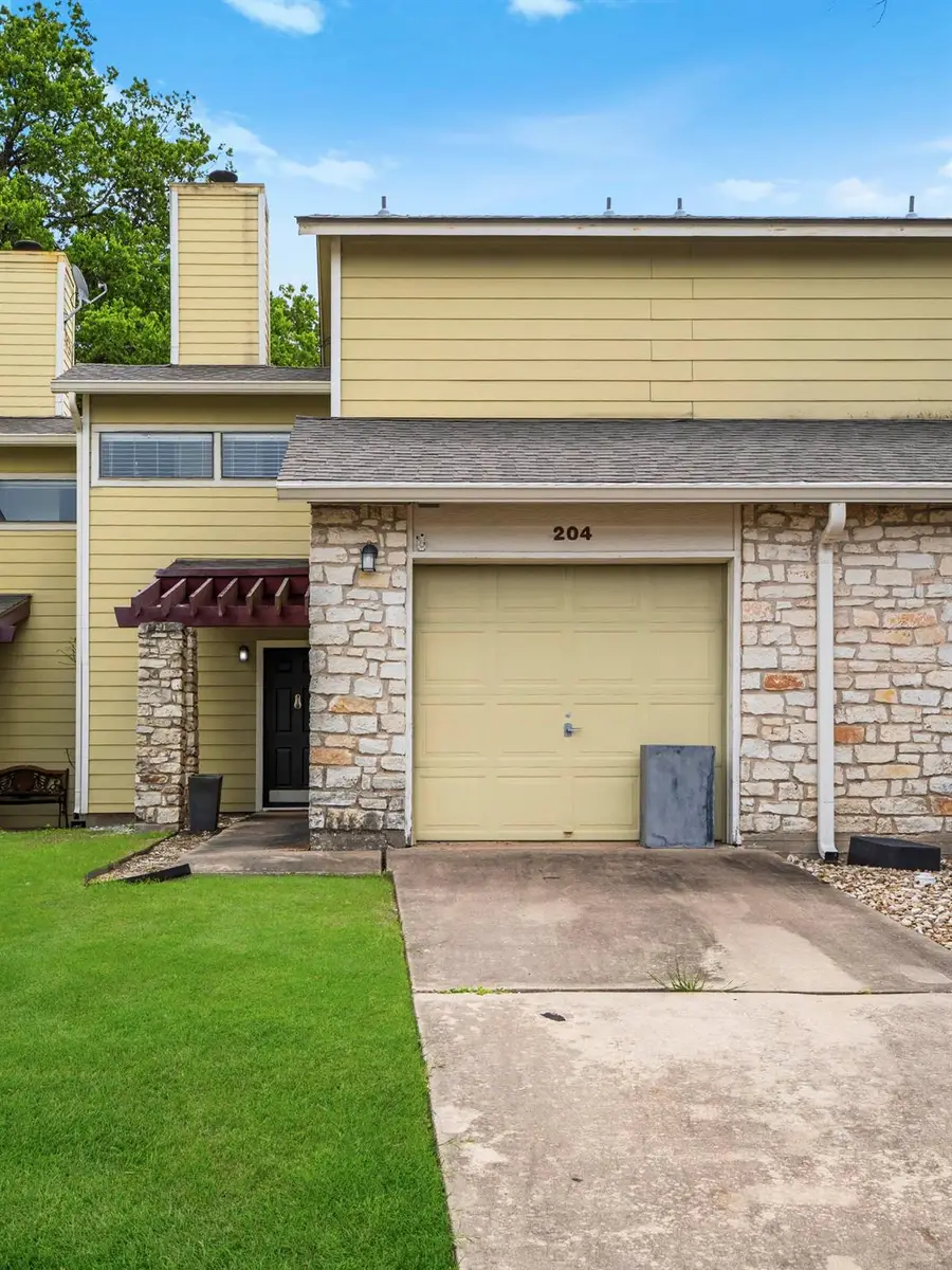 512 Eberhart Ln #204, Austin, TX 78745 - #2