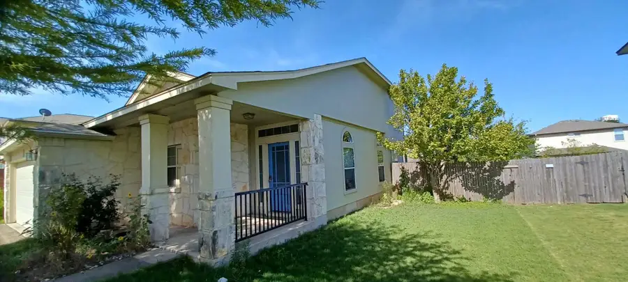 325 Wimberley St, Hutto, TX 78634 - Image #3