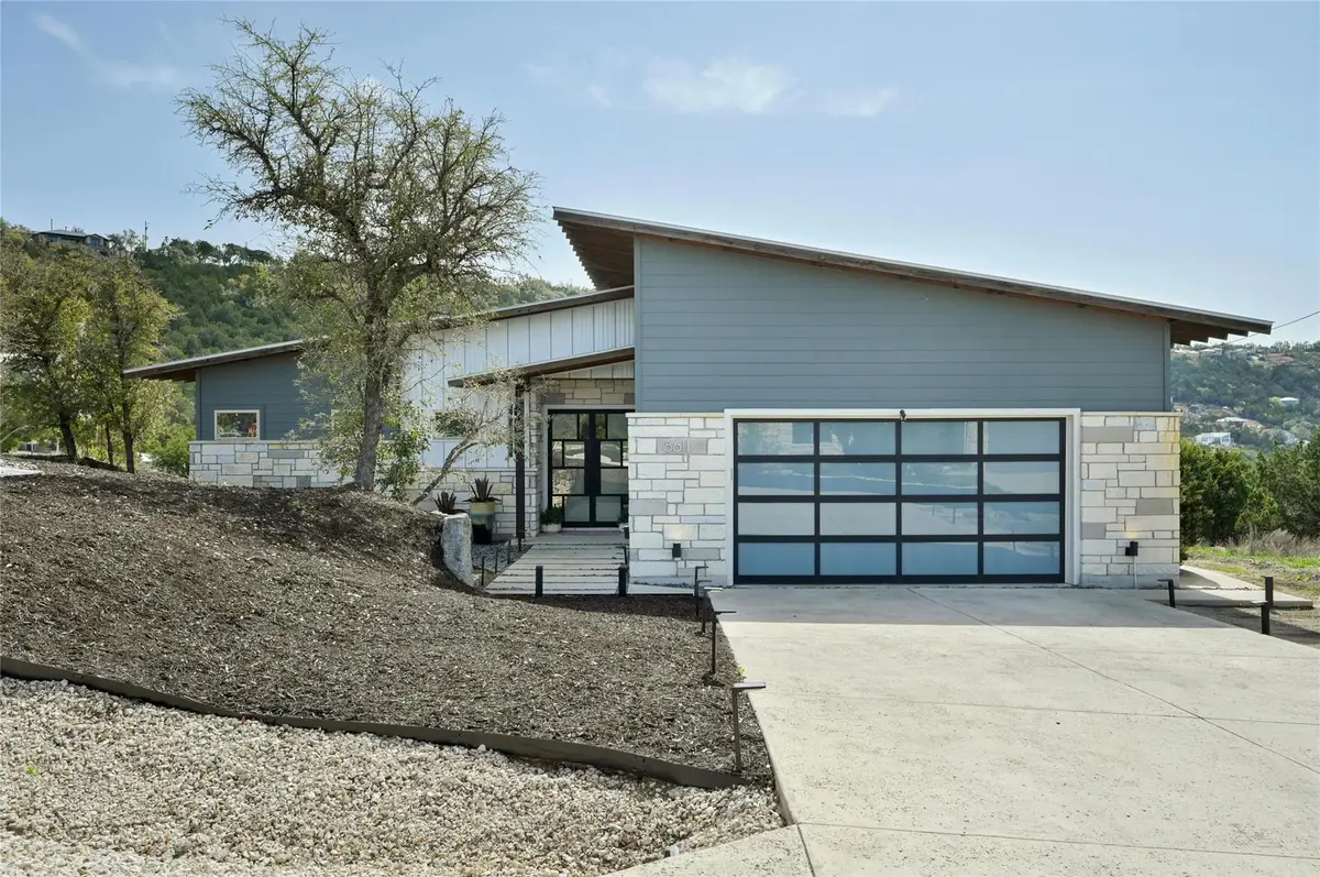 8611 Buffalo Trl, Lago Vista, TX 78645 - #1