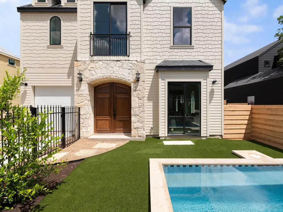 4415 Gillis St #1, Austin, TX 78745 - #2