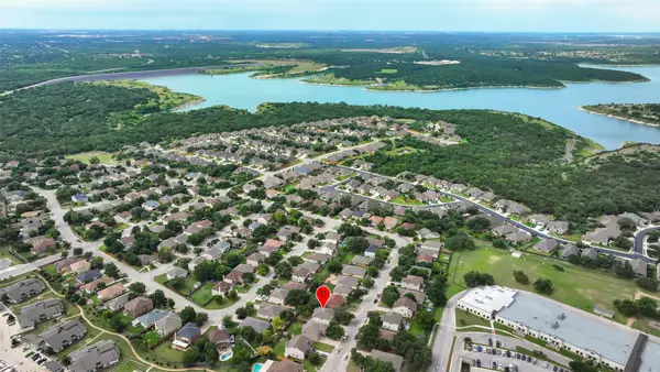 223 Woodlake Dr, Georgetown, TX 78633