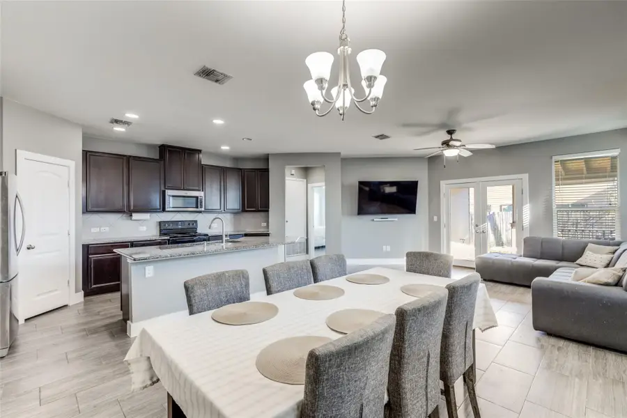 6817 Horseshoe Pond Dr, Del Valle, TX 78617 - Image #3