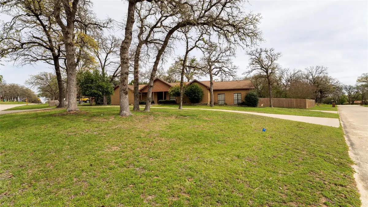 2105 Yokley Rd, Rockdale, TX 76567 - #1