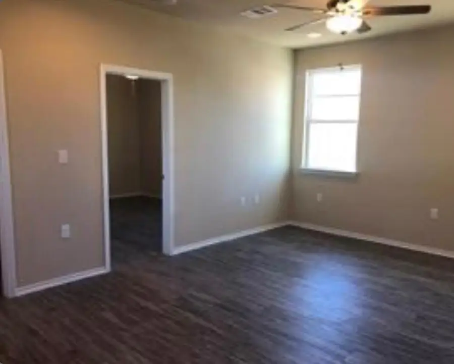 1300 Hausman, Lockhart, TX 78644 - Image #3