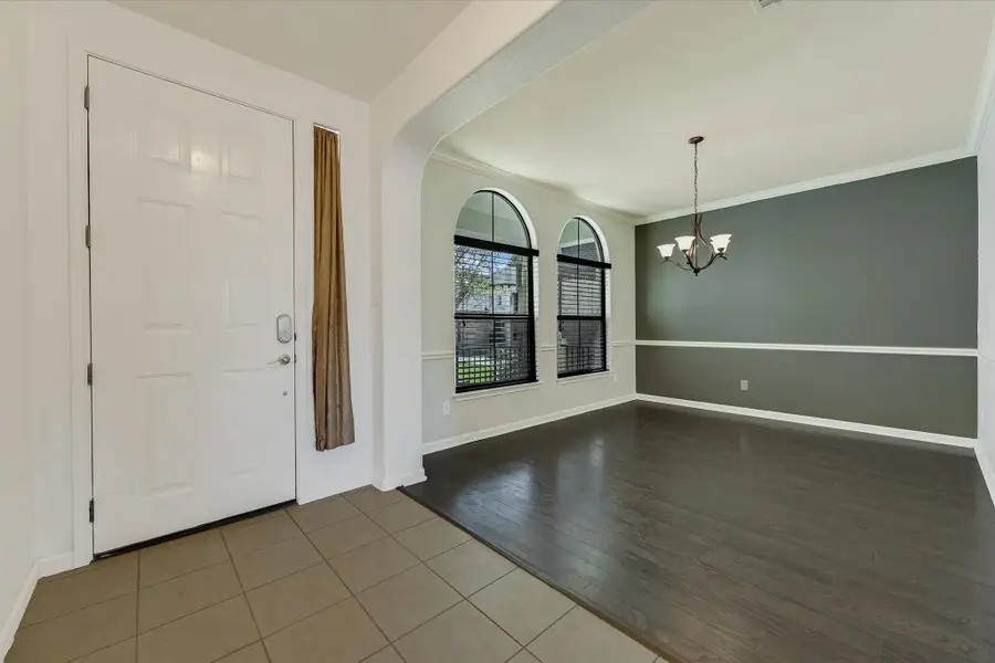 128 W Adelanta Pl, Round Rock, TX 78681 - #2