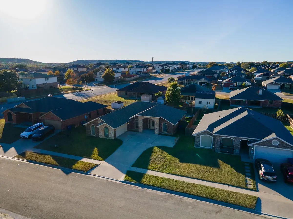 2403 Terry Dr, Copperas Cove, TX 76522 - Image #1