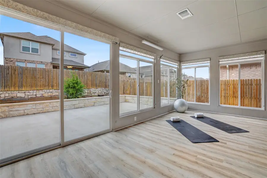 421 Abruzzi St, Leander, TX 78641 - #2