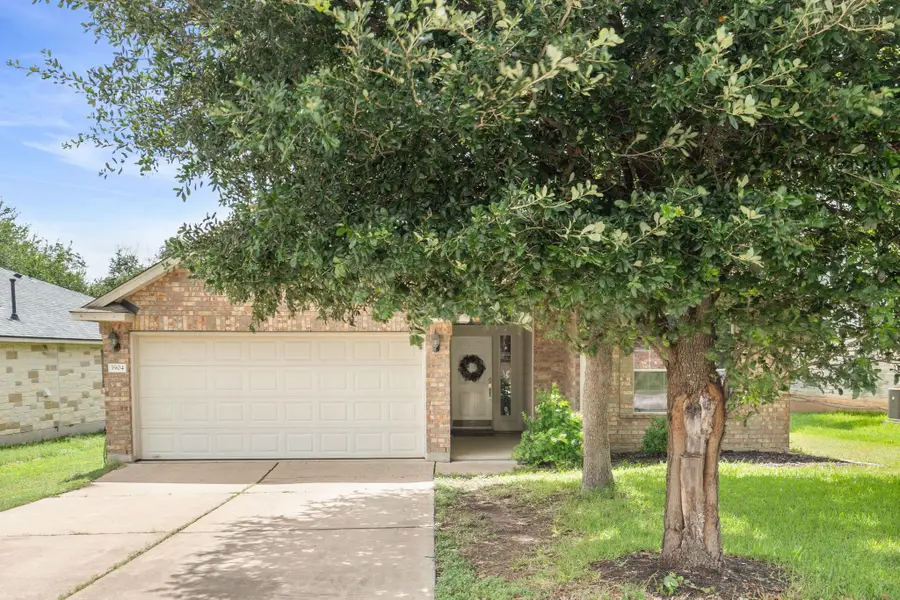 3904 Tapado Canyon Trl, Round Rock, TX 78681 - #3