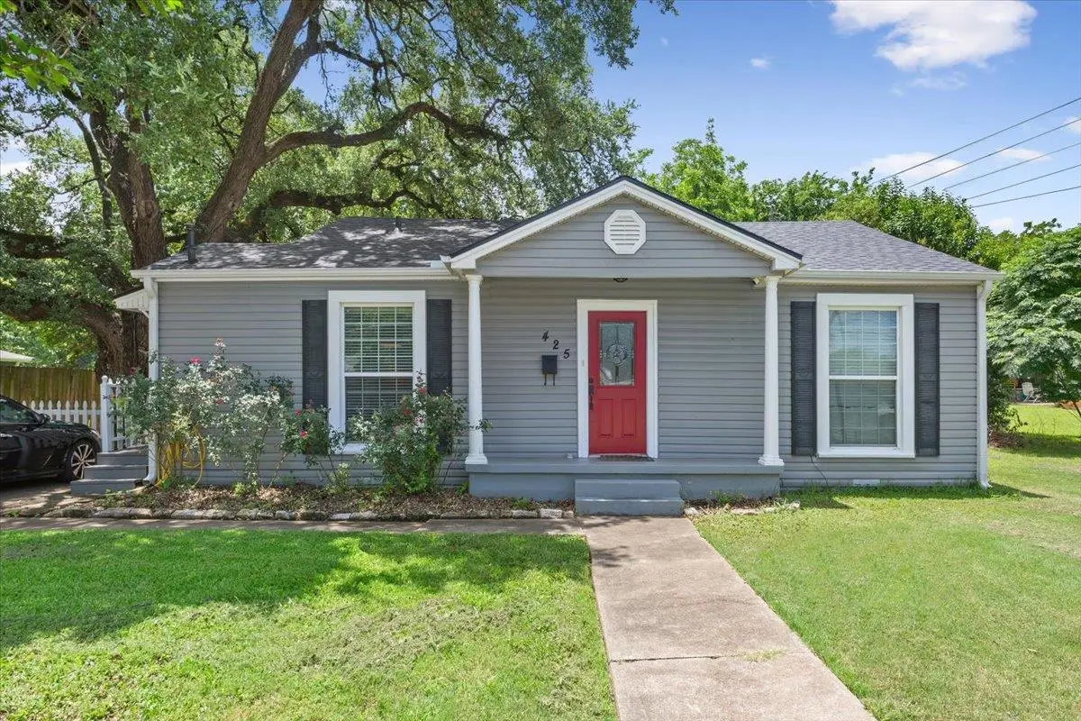 425 E 13th Ave, Belton, TX 76513 - #1