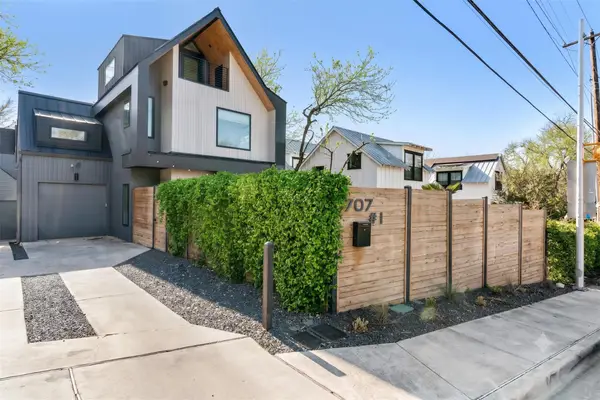 707 E Live Oak St #A, Austin, TX 78704