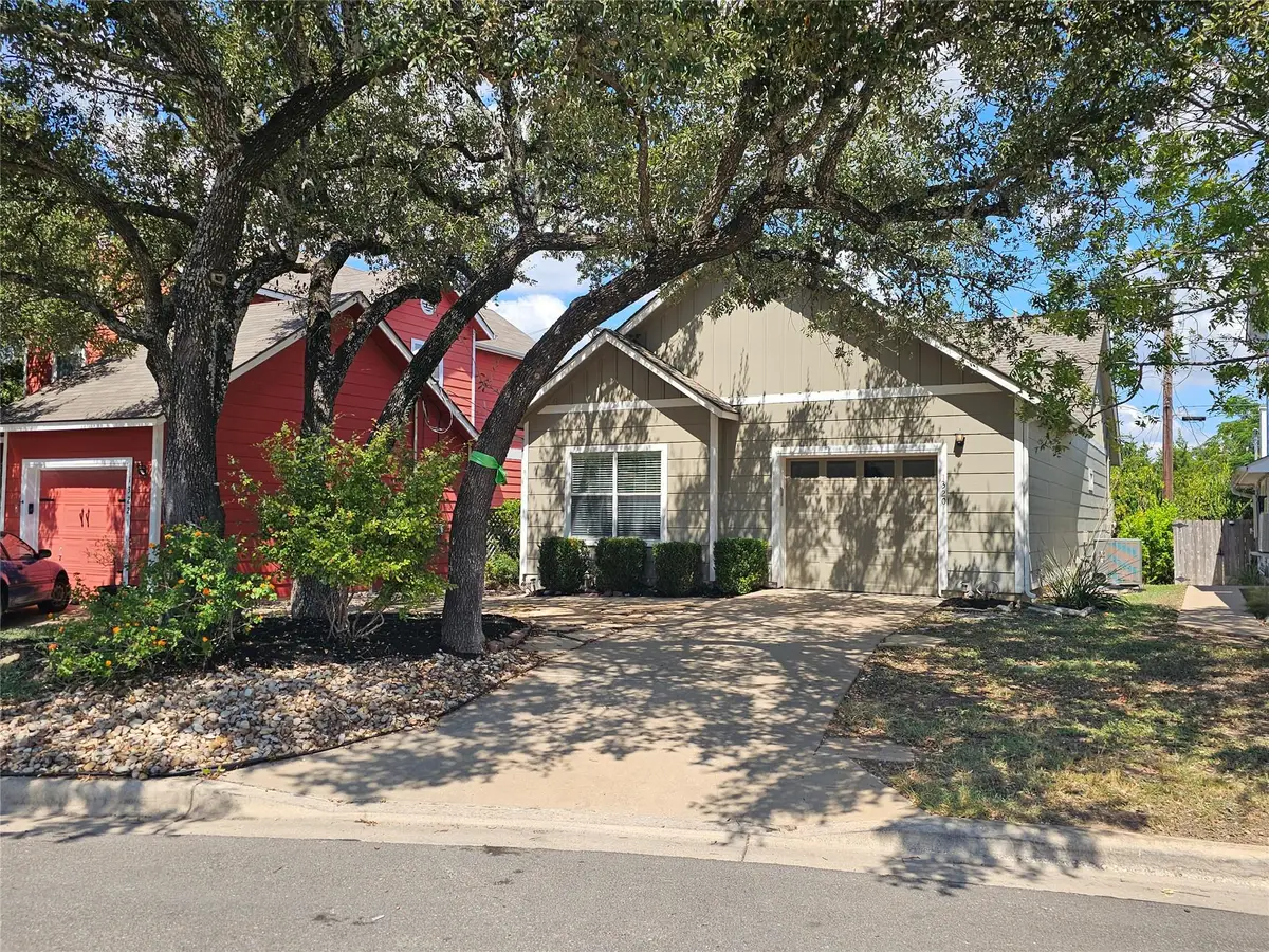 1320 E 3rd St, Georgetown, TX 78626 - #1