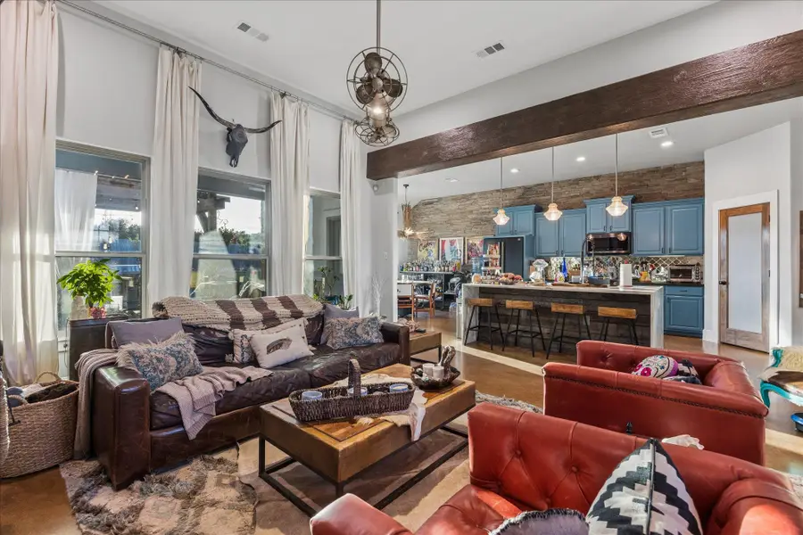 121 Kendra Dr, Liberty Hill, TX 78642 - #2