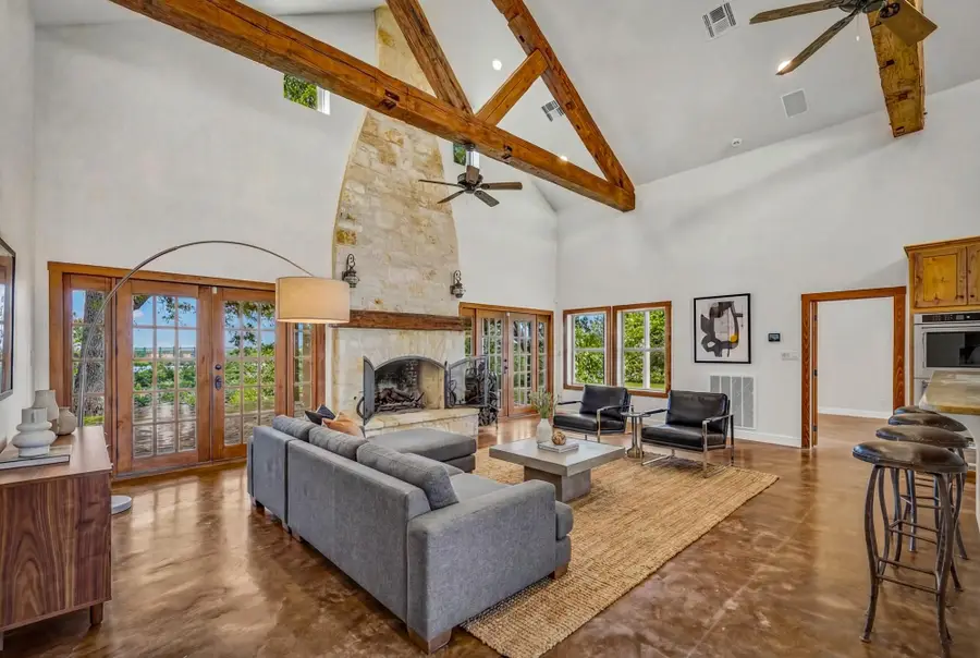 810 Clear Creek Ln, Fredericksburg, TX 78624 - #3