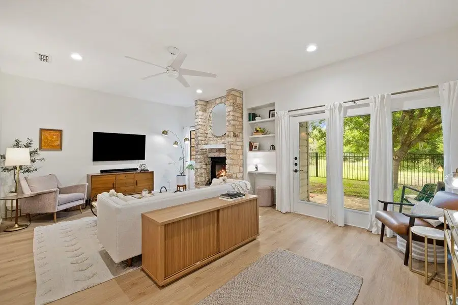 2201 Lakeway Blvd #18, Lakeway, TX 78734 - #3