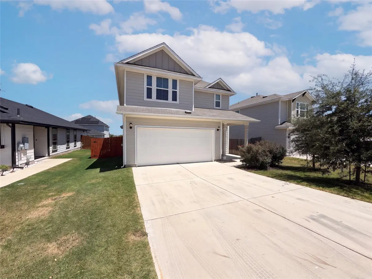 124 Crescent St, Georgetown, TX 78626 - #1