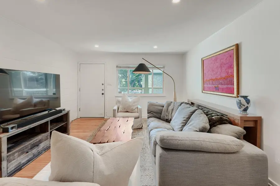 2303 East Side Dr #210, Austin, TX 78704 - #3