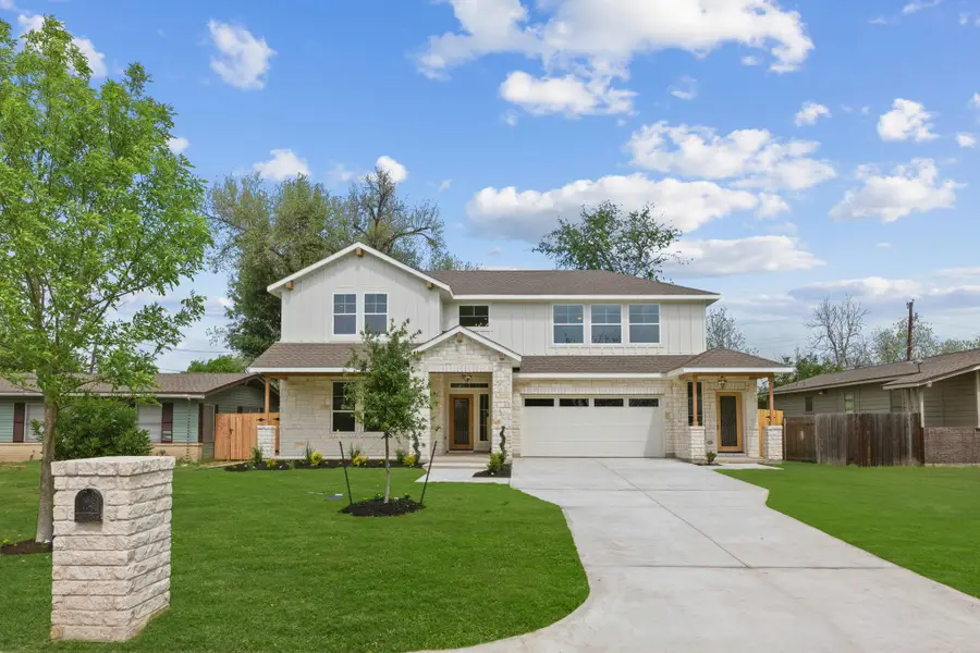 1412 Kent St, Taylor, TX 76574 - #2