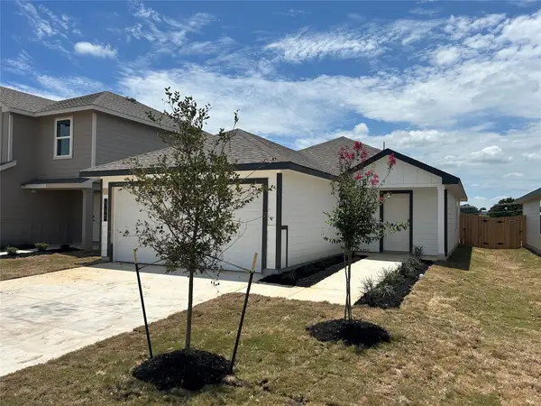 117 Mullins Dr, Rockdale, TX 76567