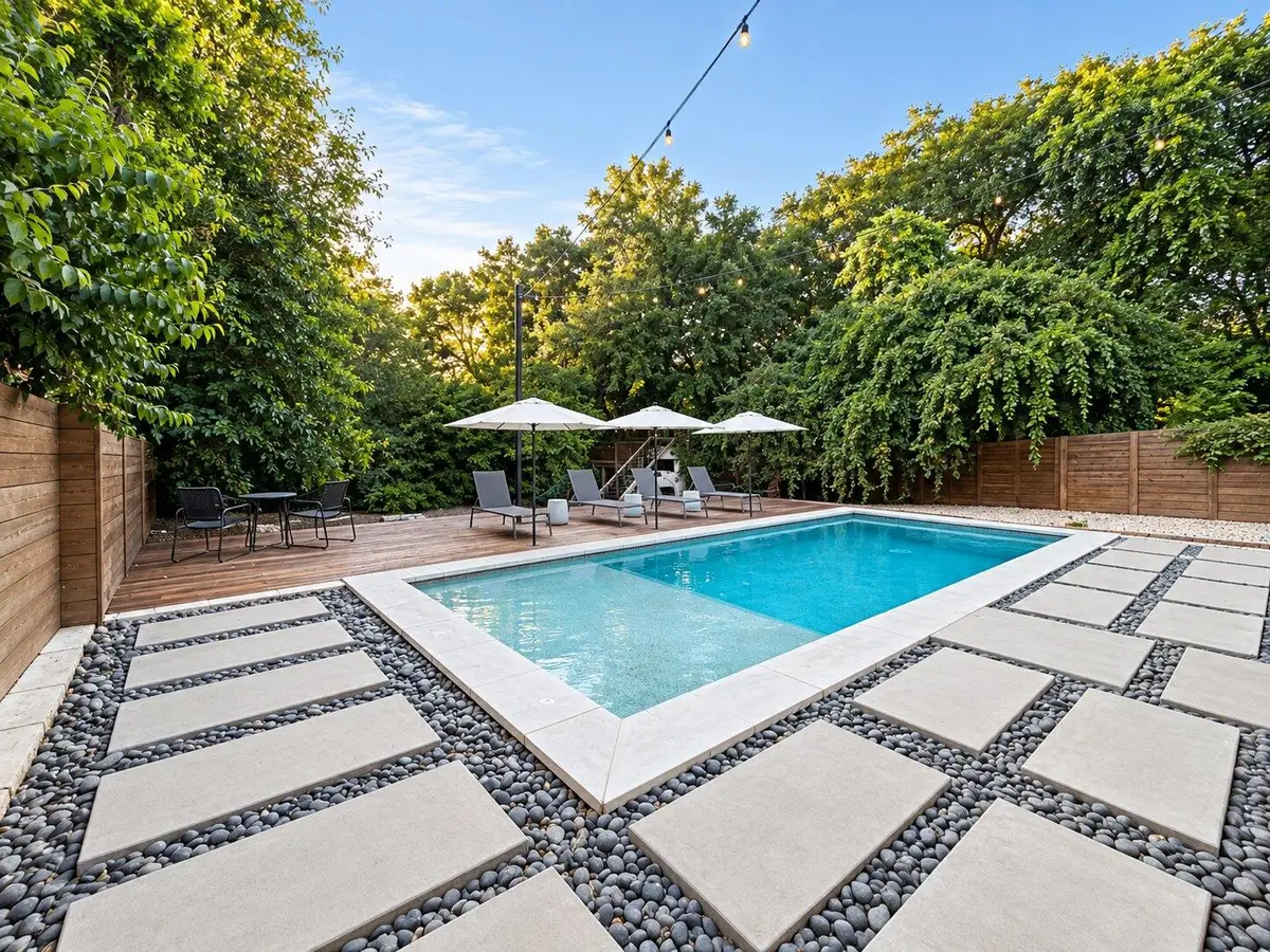 1214 Deloney St, Austin, TX 78721 - #1