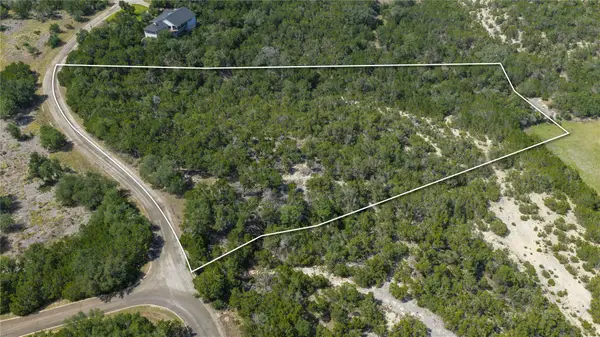 104 Stonegate Ln, Dripping Springs, TX 78620