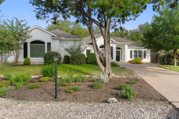 120 Copperleaf Rd, Lakeway, TX 78734
