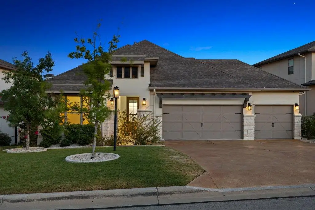 413 Sitlington Ln, Austin, TX 78738 - #1