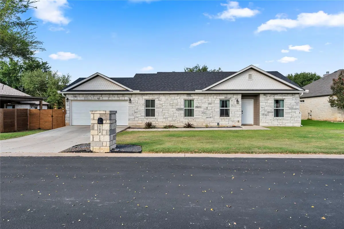 102 Fox Cir, Burnet, TX 78611 - #1