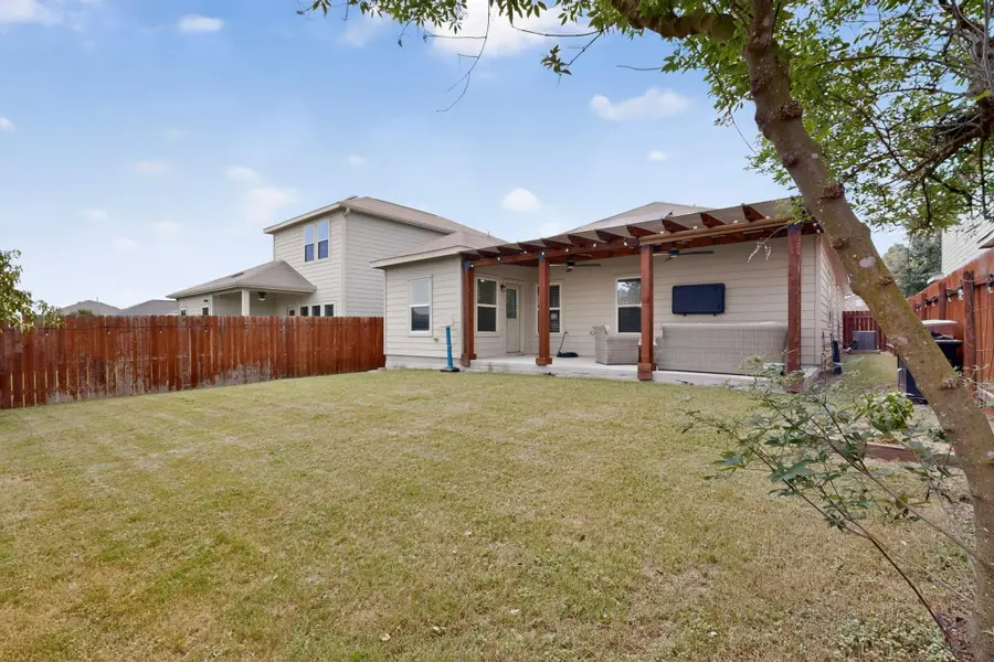 6901 Vail Ridge St, Austin, TX 78744 - #3